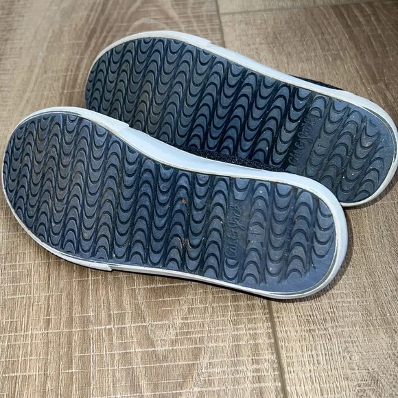 Girls Cat and Jack  pull on sneaker - Picture 7 of 9